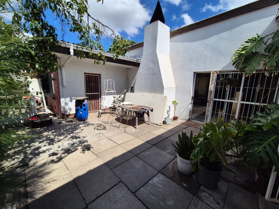 3 Bedroom Property for Sale in Mabille Park Western Cape